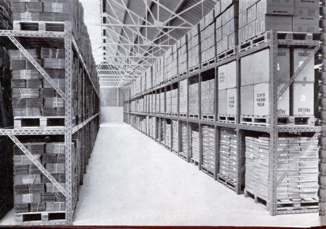 How Do You Organize Pallet Racks?